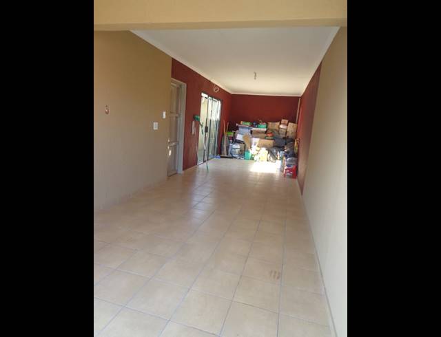 4 BEDROOM HOUSE FOR SALE IN THE ORCHARDS